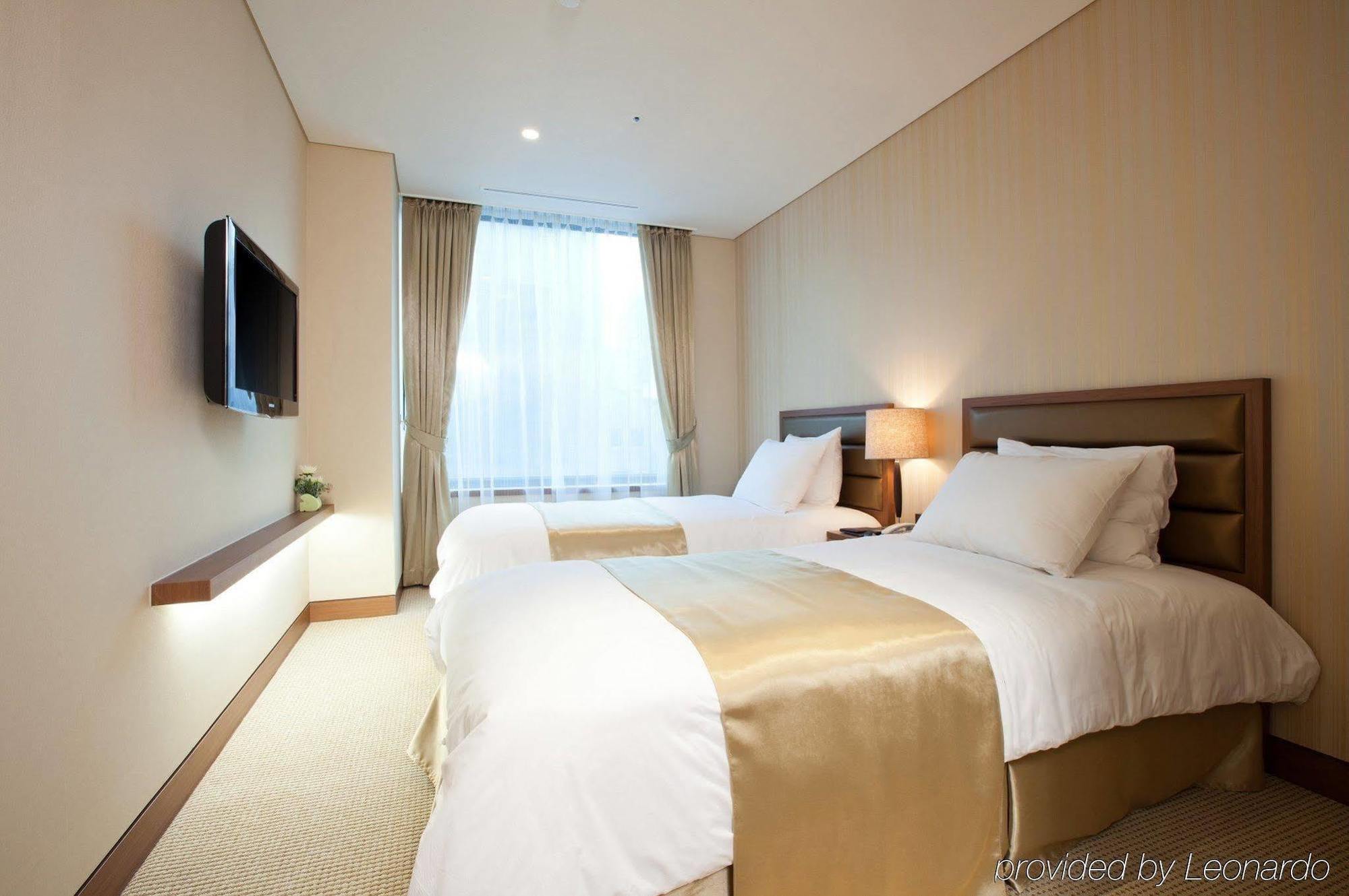 Staz Hotel Myeongdong 1 Сеул Экстерьер фото