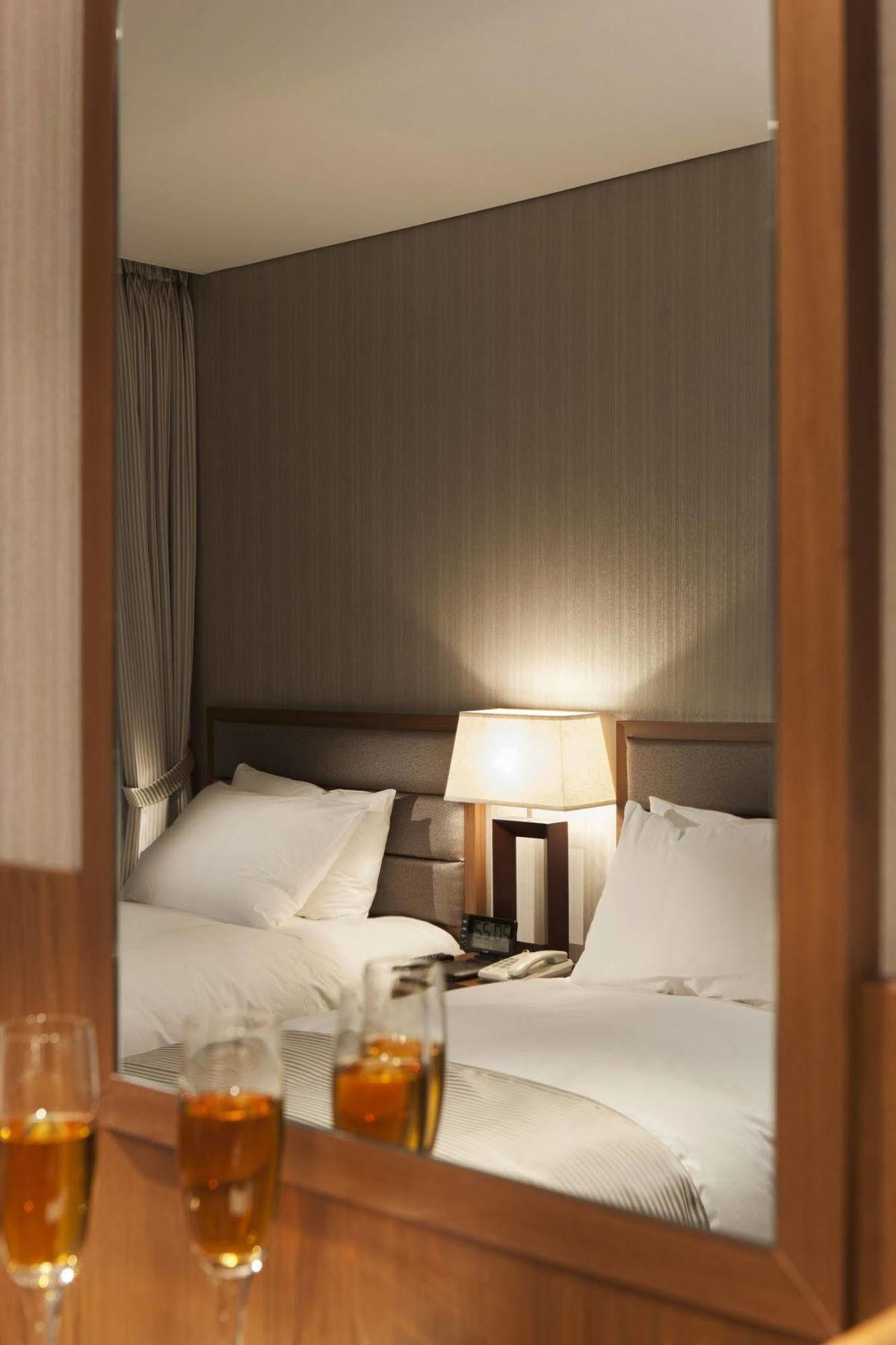 Staz Hotel Myeongdong 1 Сеул Экстерьер фото