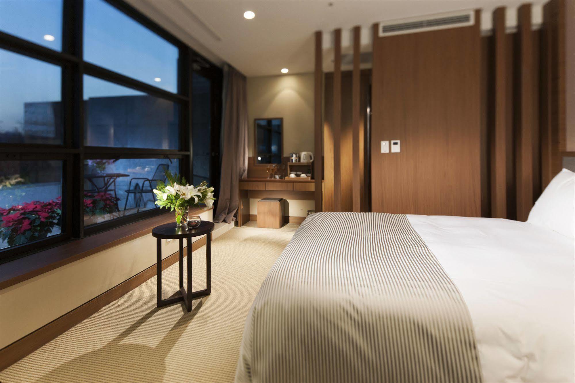 Staz Hotel Myeongdong 1 Сеул Экстерьер фото
